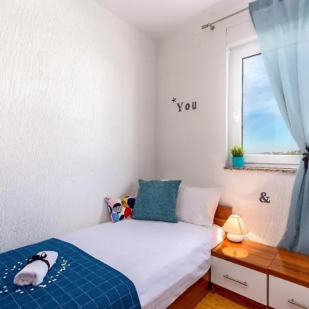 Apartment Mit Balkon Und Meerblick Crikvenica