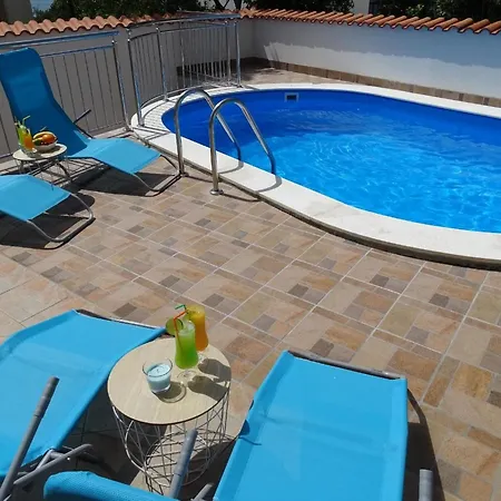 Apartment Mit Balkon Und Meerblick Crikvenica