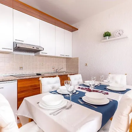 Apartment Mit Balkon Und Meerblick Crikvenica