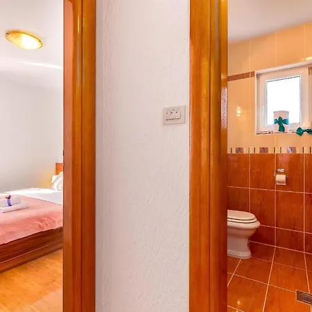 Mit Balkon Und Meerblick Apartment